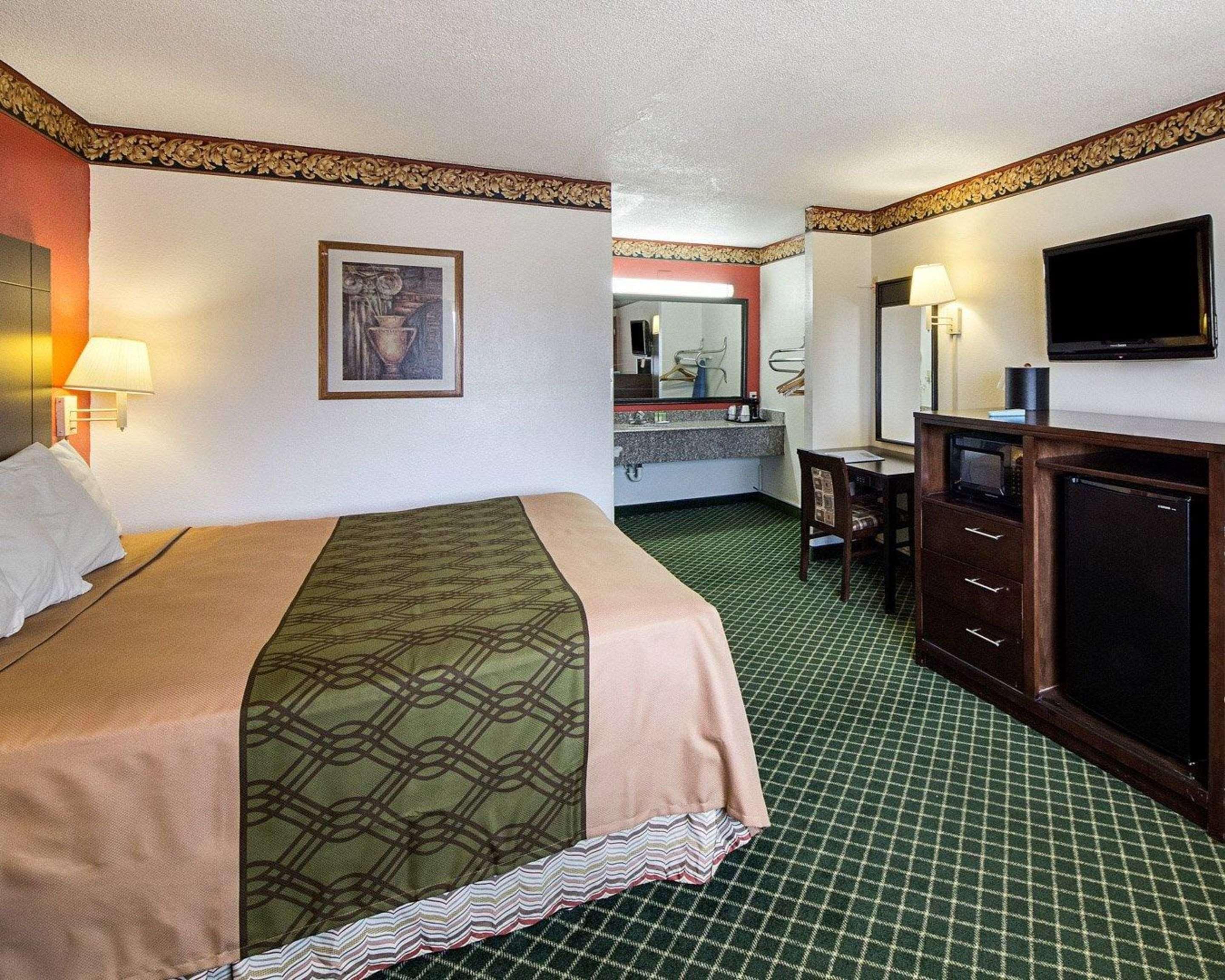 Rodeway Inn San Antonio Lackland Afb - Seaworld Exteriör bild