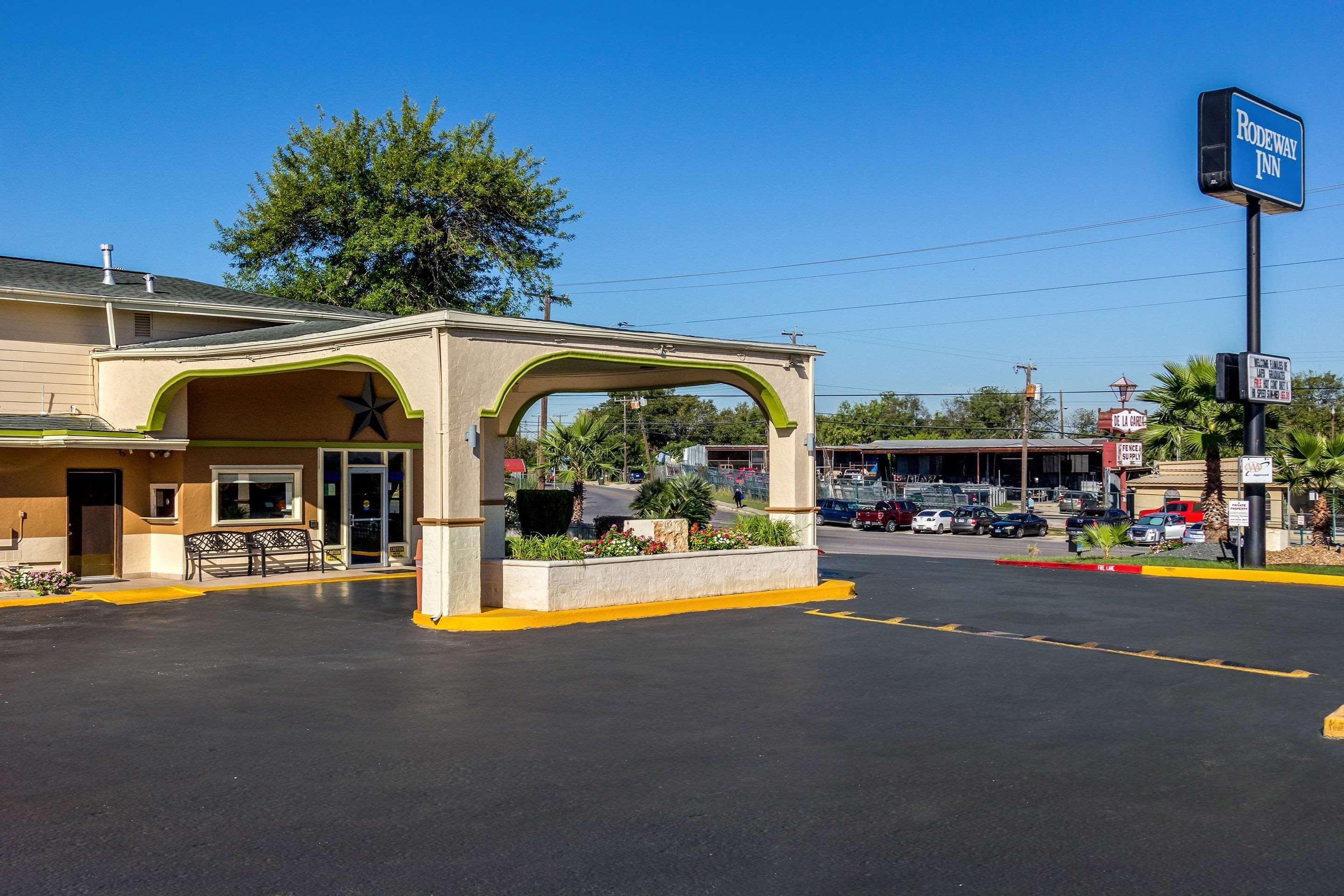 Rodeway Inn San Antonio Lackland Afb - Seaworld Exteriör bild